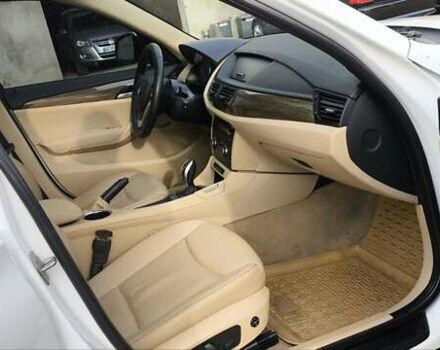 Белый БМВ Х1, объемом двигателя 2 л и пробегом 152 тыс. км за 12900 $, фото 27 на Automoto.ua