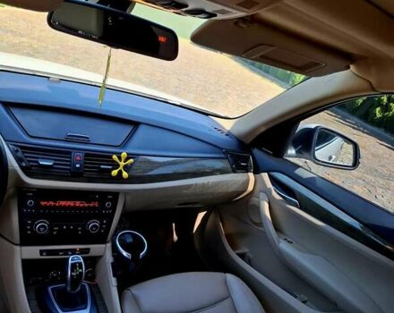 Білий БМВ Х1, об'ємом двигуна 2 л та пробігом 149 тис. км за 13300 $, фото 20 на Automoto.ua