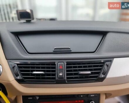 Белый БМВ Х1, объемом двигателя 2 л и пробегом 150 тыс. км за 12300 $, фото 55 на Automoto.ua