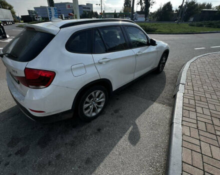 Білий БМВ Х1, об'ємом двигуна 2 л та пробігом 203 тис. км за 13100 $, фото 2 на Automoto.ua