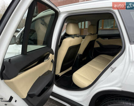 Білий БМВ Х1, об'ємом двигуна 2 л та пробігом 113 тис. км за 13990 $, фото 23 на Automoto.ua