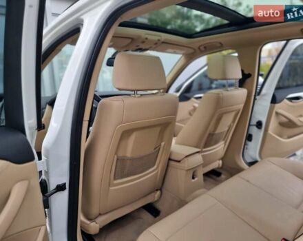 Белый БМВ Х1, объемом двигателя 2 л и пробегом 150 тыс. км за 12300 $, фото 65 на Automoto.ua