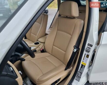 Белый БМВ Х1, объемом двигателя 2 л и пробегом 150 тыс. км за 12300 $, фото 45 на Automoto.ua