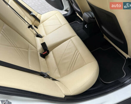 Білий БМВ Х1, об'ємом двигуна 2 л та пробігом 113 тис. км за 13990 $, фото 25 на Automoto.ua