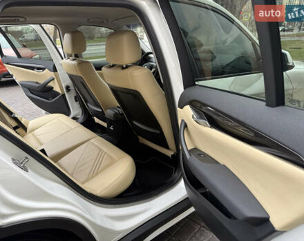 Білий БМВ Х1, об'ємом двигуна 2 л та пробігом 113 тис. км за 13990 $, фото 27 на Automoto.ua