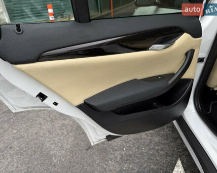 Білий БМВ Х1, об'ємом двигуна 2 л та пробігом 113 тис. км за 13990 $, фото 19 на Automoto.ua