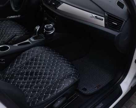 Белый БМВ Х1, объемом двигателя 2 л и пробегом 240 тыс. км за 14500 $, фото 9 на Automoto.ua