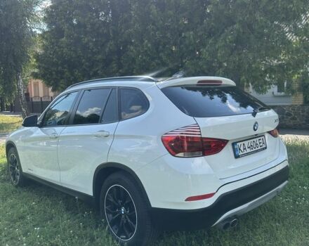 Белый БМВ Х1, объемом двигателя 2 л и пробегом 150 тыс. км за 12499 $, фото 5 на Automoto.ua