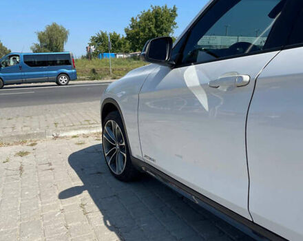 Белый БМВ Х1, объемом двигателя 2 л и пробегом 230 тыс. км за 10000 $, фото 6 на Automoto.ua