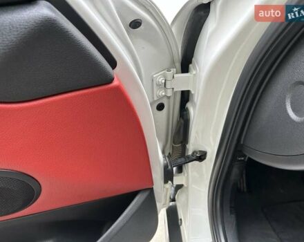 Білий БМВ Х1, об'ємом двигуна 2 л та пробігом 92 тис. км за 14500 $, фото 22 на Automoto.ua