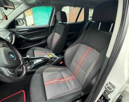Белый БМВ Х1, объемом двигателя 2 л и пробегом 288 тыс. км за 9999 $, фото 8 на Automoto.ua