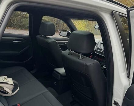 БМВ Х1 2014 в Днепре (Днепропетровске) на Automoto.ua Белый БМВ Х1, объемом двигателя 2 л и пробегом 131 тыс. км за 12500 $, фото 4 на Automoto.ua