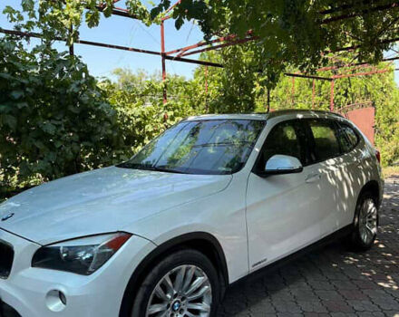 Белый БМВ Х1, объемом двигателя 2 л и пробегом 274 тыс. км за 12500 $, фото 1 на Automoto.ua