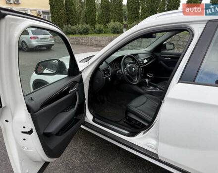 Белый БМВ Х1, объемом двигателя 2 л и пробегом 246 тыс. км за 12000 $, фото 14 на Automoto.ua