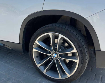 Белый БМВ Х1, объемом двигателя 2 л и пробегом 230 тыс. км за 10000 $, фото 7 на Automoto.ua