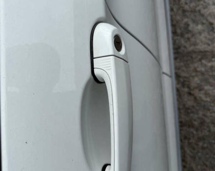 Белый БМВ Х1, объемом двигателя 2 л и пробегом 246 тыс. км за 12000 $, фото 10 на Automoto.ua