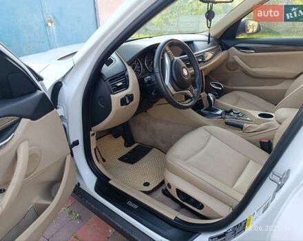 Белый БМВ Х1, объемом двигателя 2 л и пробегом 118 тыс. км за 13500 $, фото 13 на Automoto.ua