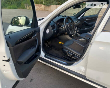 Белый БМВ Х1, объемом двигателя 2 л и пробегом 202 тыс. км за 14500 $, фото 37 на Automoto.ua