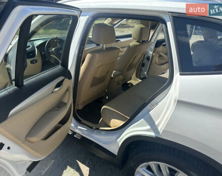 Белый БМВ Х1, объемом двигателя 2 л и пробегом 274 тыс. км за 12500 $, фото 15 на Automoto.ua