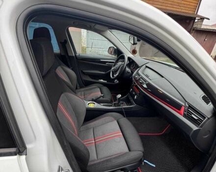 Белый БМВ Х1, объемом двигателя 2 л и пробегом 288 тыс. км за 9999 $, фото 13 на Automoto.ua