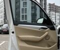 Белый БМВ Х1, объемом двигателя 2 л и пробегом 87 тыс. км за 12400 $, фото 12 на Automoto.ua