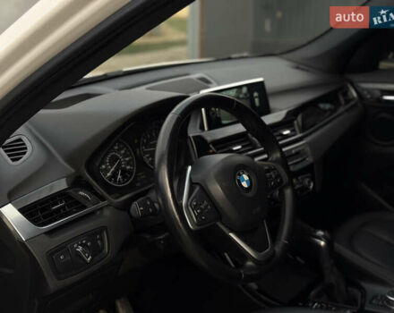 БМВ Х1 2015 в Ивано-Франковске на Automoto.ua Белый БМВ Х1, объемом двигателя 2 л и пробегом 214 тыс. км за 14550 $, фото 4 на Automoto.ua