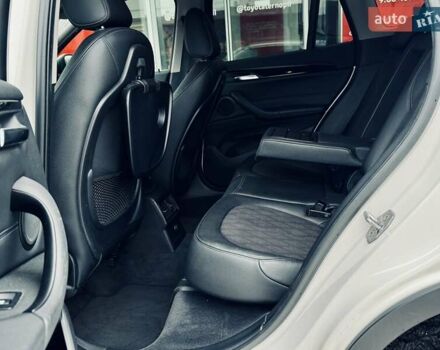 Білий БМВ Х1, об'ємом двигуна 2 л та пробігом 225 тис. км за 20500 $, фото 14 на Automoto.ua