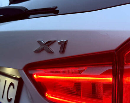 Білий БМВ Х1, об'ємом двигуна 2 л та пробігом 149 тис. км за 17500 $, фото 16 на Automoto.ua