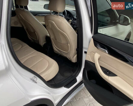 Білий БМВ Х1, об'ємом двигуна 2 л та пробігом 93 тис. км за 19500 $, фото 5 на Automoto.ua