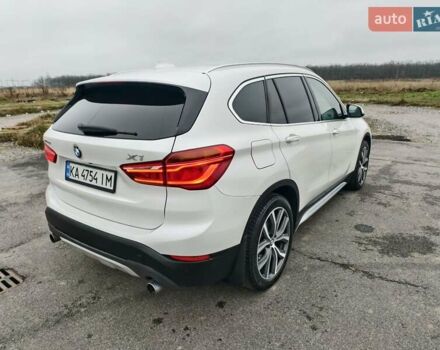 Белый БМВ Х1, объемом двигателя 2 л и пробегом 228 тыс. км за 17999 $, фото 3 на Automoto.ua
