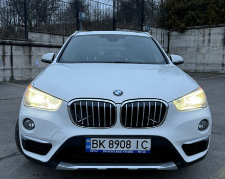 Білий БМВ Х1, об'ємом двигуна 2 л та пробігом 149 тис. км за 17500 $, фото 1 на Automoto.ua