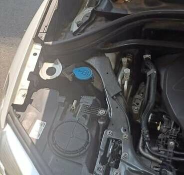 Белый БМВ Х1, объемом двигателя 2 л и пробегом 260 тыс. км за 15300 $, фото 17 на Automoto.ua