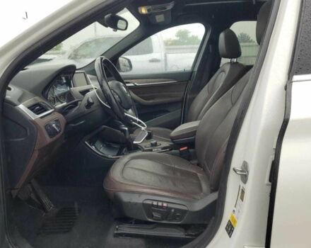 Білий БМВ Х1, об'ємом двигуна 2 л та пробігом 79 тис. км за 3200 $, фото 6 на Automoto.ua