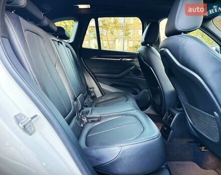 Білий БМВ Х1, об'ємом двигуна 2 л та пробігом 108 тис. км за 18800 $, фото 25 на Automoto.ua