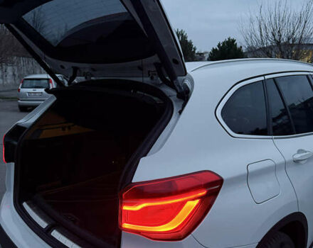 Білий БМВ Х1, об'ємом двигуна 2 л та пробігом 149 тис. км за 17500 $, фото 5 на Automoto.ua