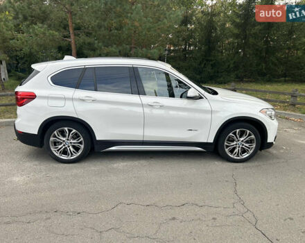 БМВ Х1 2016 в Киеве на Automoto.ua Белый БМВ Х1, объемом двигателя 2 л и пробегом 118 тыс. км за 21500 $, фото 16 на Automoto.ua