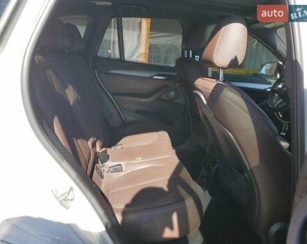 Білий БМВ Х1, об'ємом двигуна 2 л та пробігом 87 тис. км за 2700 $, фото 10 на Automoto.ua