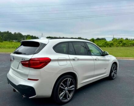 Белый БМВ Х1, объемом двигателя 2 л и пробегом 78 тыс. км за 5000 $, фото 6 на Automoto.ua