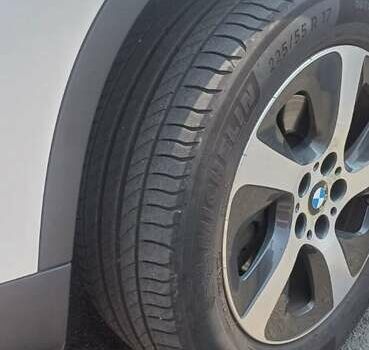 Белый БМВ Х1, объемом двигателя 2 л и пробегом 260 тыс. км за 15300 $, фото 13 на Automoto.ua