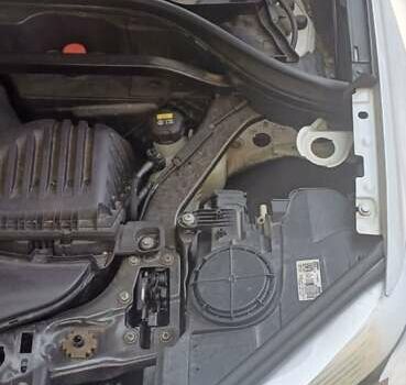 Белый БМВ Х1, объемом двигателя 2 л и пробегом 260 тыс. км за 15300 $, фото 22 на Automoto.ua