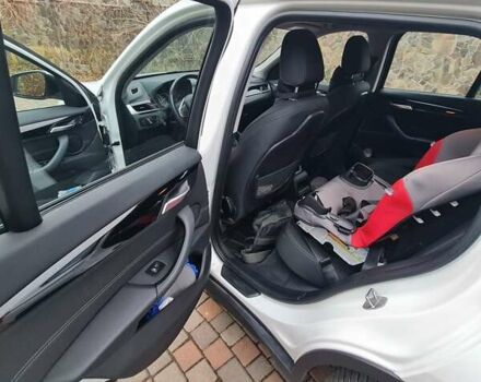 Білий БМВ Х1, об'ємом двигуна 2 л та пробігом 140 тис. км за 23555 $, фото 14 на Automoto.ua