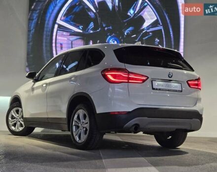 Белый БМВ Х1, объемом двигателя 1.5 л и пробегом 100 тыс. км за 17999 $, фото 4 на Automoto.ua