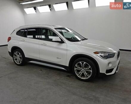 Белый БМВ Х1, объемом двигателя 2 л и пробегом 149 тыс. км за 3500 $, фото 3 на Automoto.ua