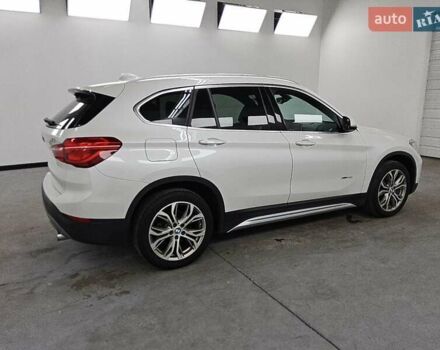 Белый БМВ Х1, объемом двигателя 2 л и пробегом 149 тыс. км за 3500 $, фото 2 на Automoto.ua