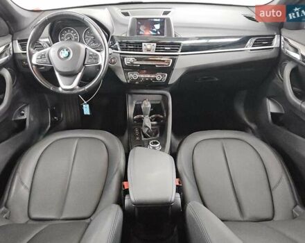 Белый БМВ Х1, объемом двигателя 2 л и пробегом 149 тыс. км за 3500 $, фото 7 на Automoto.ua