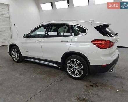 Белый БМВ Х1, объемом двигателя 2 л и пробегом 149 тыс. км за 3500 $, фото 1 на Automoto.ua