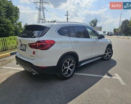 Білий БМВ Х1, об'ємом двигуна 2 л та пробігом 100 тис. км за 22000 $, фото 3 на Automoto.ua