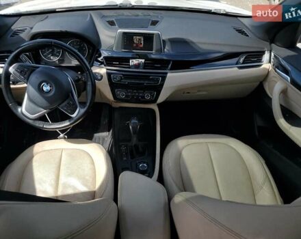 Белый БМВ Х1, объемом двигателя 2 л и пробегом 118 тыс. км за 4600 $, фото 6 на Automoto.ua