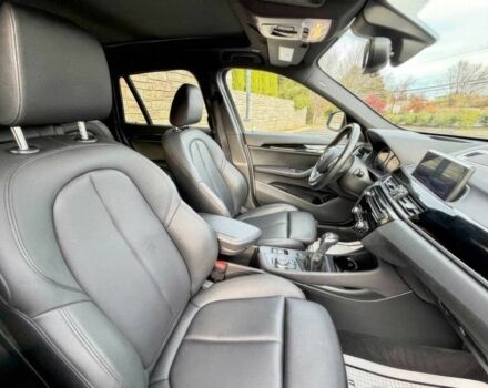 Белый БМВ Х1, объемом двигателя 2 л и пробегом 49 тыс. км за 10000 $, фото 10 на Automoto.ua