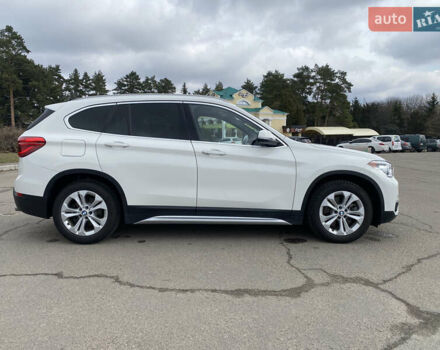 Білий БМВ Х1, об'ємом двигуна 2 л та пробігом 54 тис. км за 23800 $, фото 4 на Automoto.ua